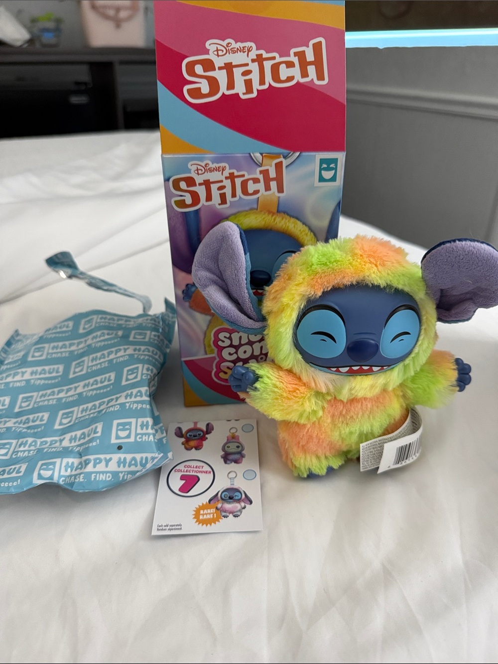 Happy Haul Disney Stitch Snow Cone Swirl Pendant-New with Box